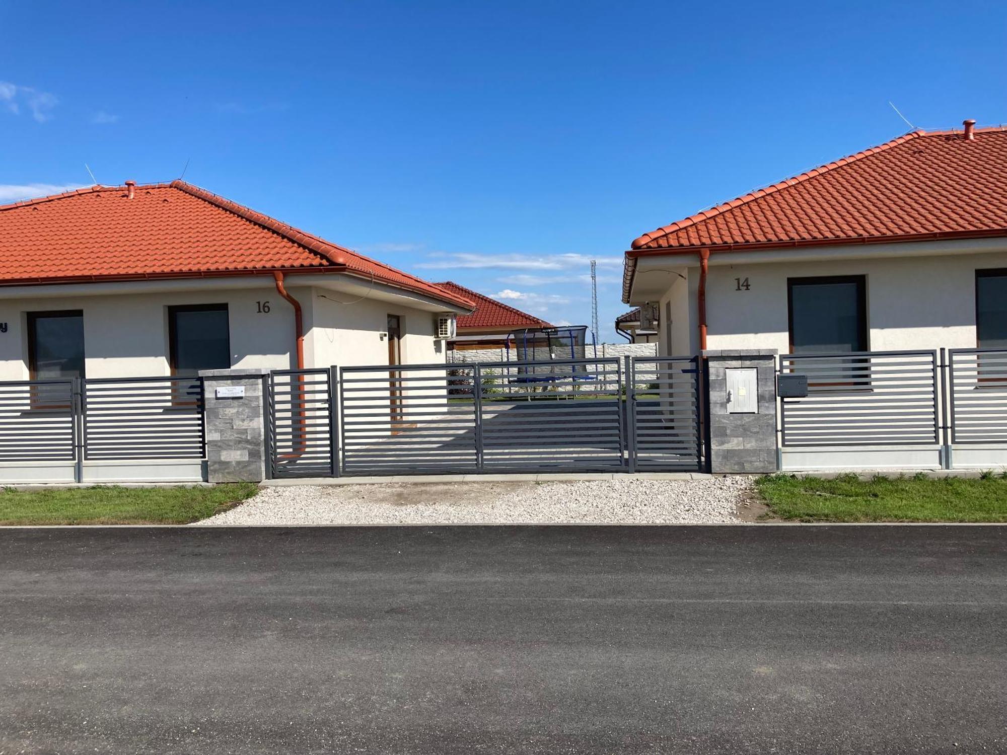 Apartmany Rubin Nesvady Eksteriør bilde